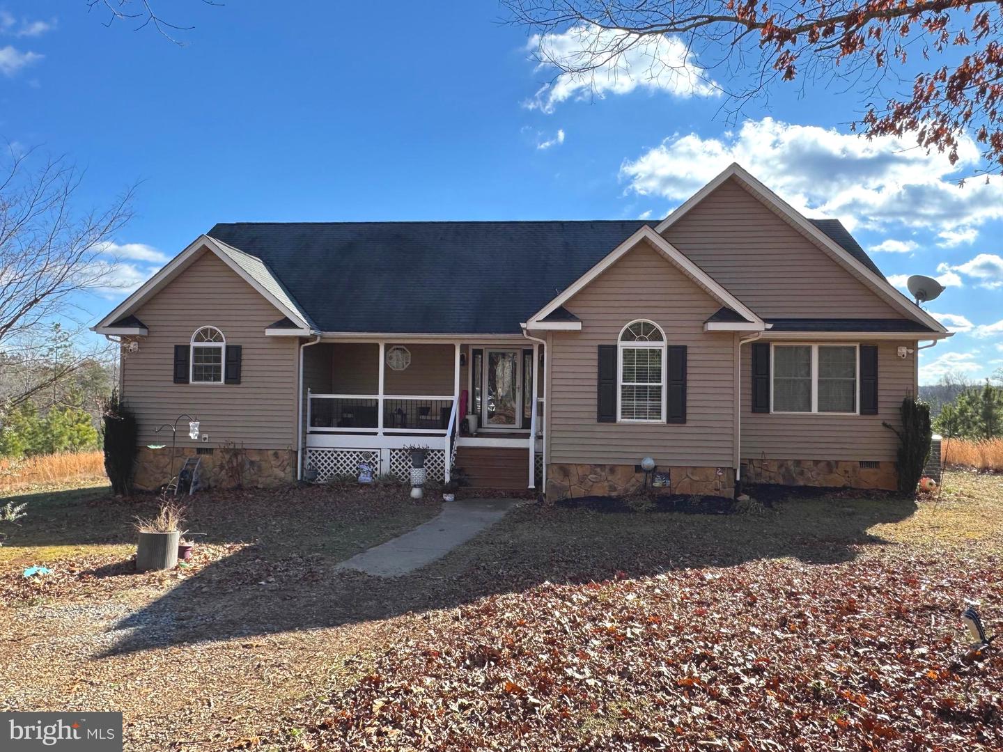 6133 HALEYS MILL RD, SPOTSYLVANIA, Virginia 22551, 3 Bedrooms Bedrooms, ,2 BathroomsBathrooms,Residential,For sale,6133 HALEYS MILL RD,VASP2029936 MLS # VASP2029936