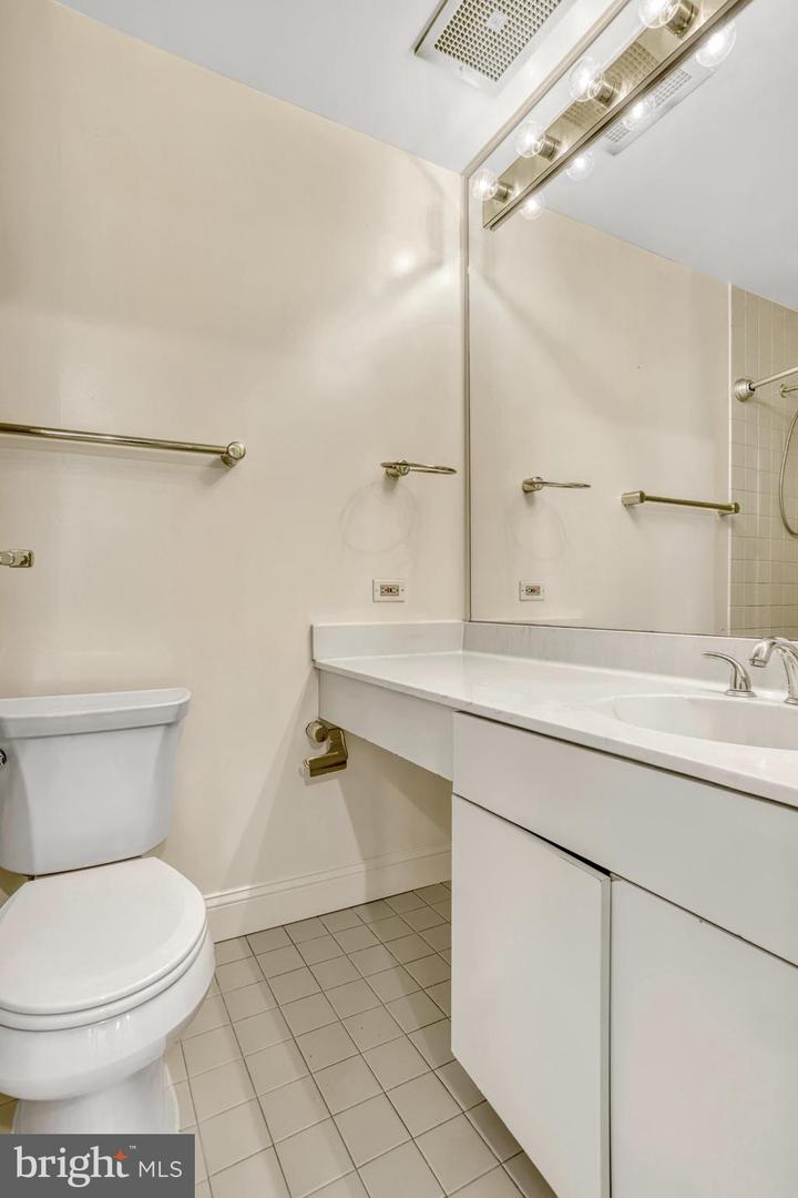 1530 KEY BLVD #114, ARLINGTON, Virginia 22209, 1 Bedroom Bedrooms, ,1 BathroomBathrooms,Residential,For sale,1530 KEY BLVD #114,VAAR2052076 MLS # VAAR2052076