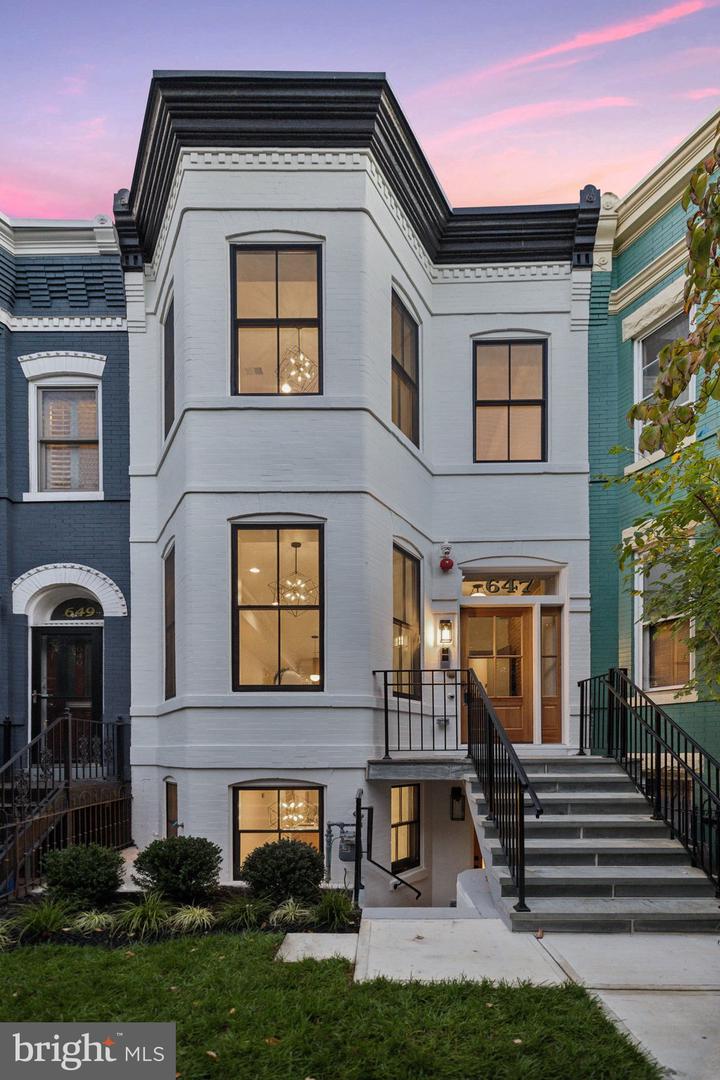 647 G ST SE #UNIT C, WASHINGTON, District Of Columbia 20003, 2 Bedrooms Bedrooms, ,2 BathroomsBathrooms,Residential,For sale,647 G ST SE #UNIT C,DCDC2168708 MLS # DCDC2168708