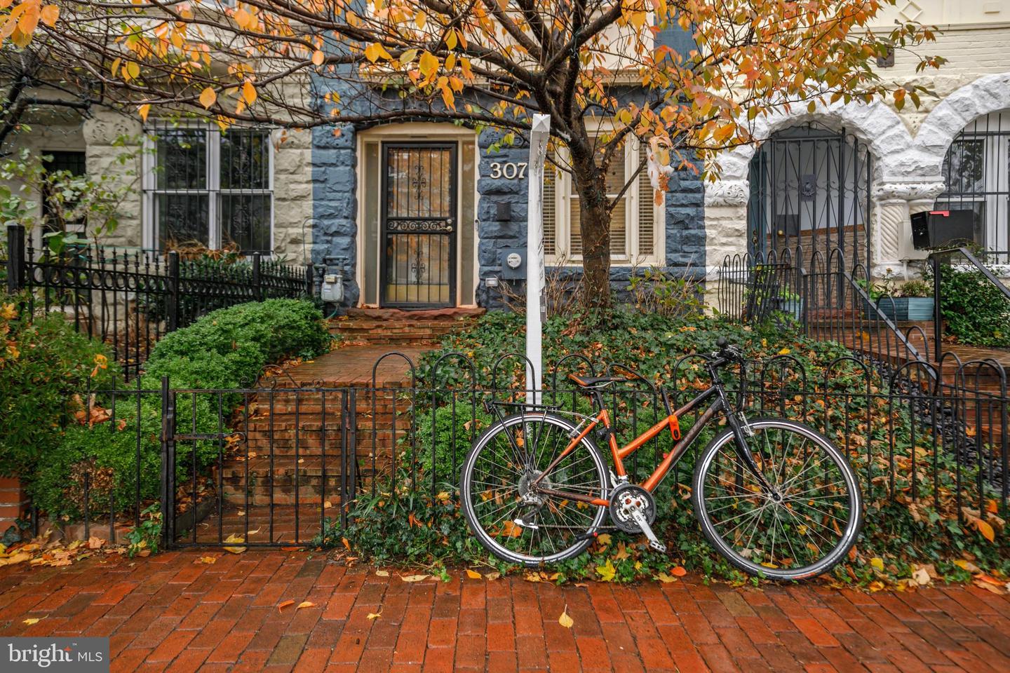 307 11TH ST NE, WASHINGTON, District Of Columbia 20002, 3 Bedrooms Bedrooms, ,2 BathroomsBathrooms,Residential,For sale,307 11TH ST NE,DCDC2162018 MLS # DCDC2162018