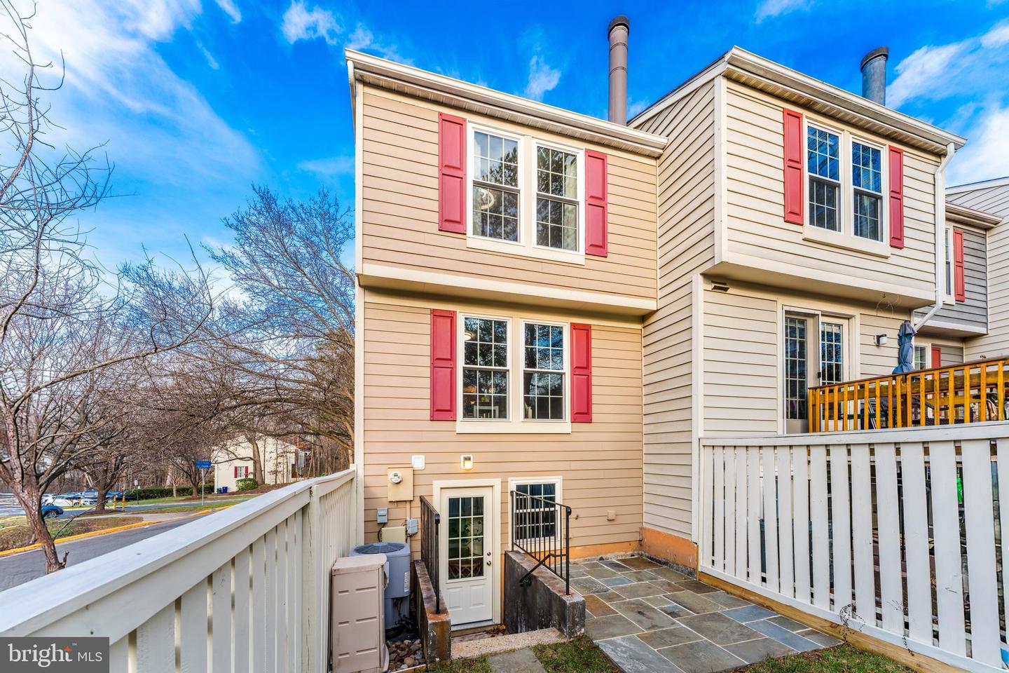 1610 FIELDTHORN DR, RESTON, Virginia 20194, 2 Bedrooms Bedrooms, ,3 BathroomsBathrooms,Residential,For sale,1610 FIELDTHORN DR,VAFX2212530 MLS # VAFX2212530