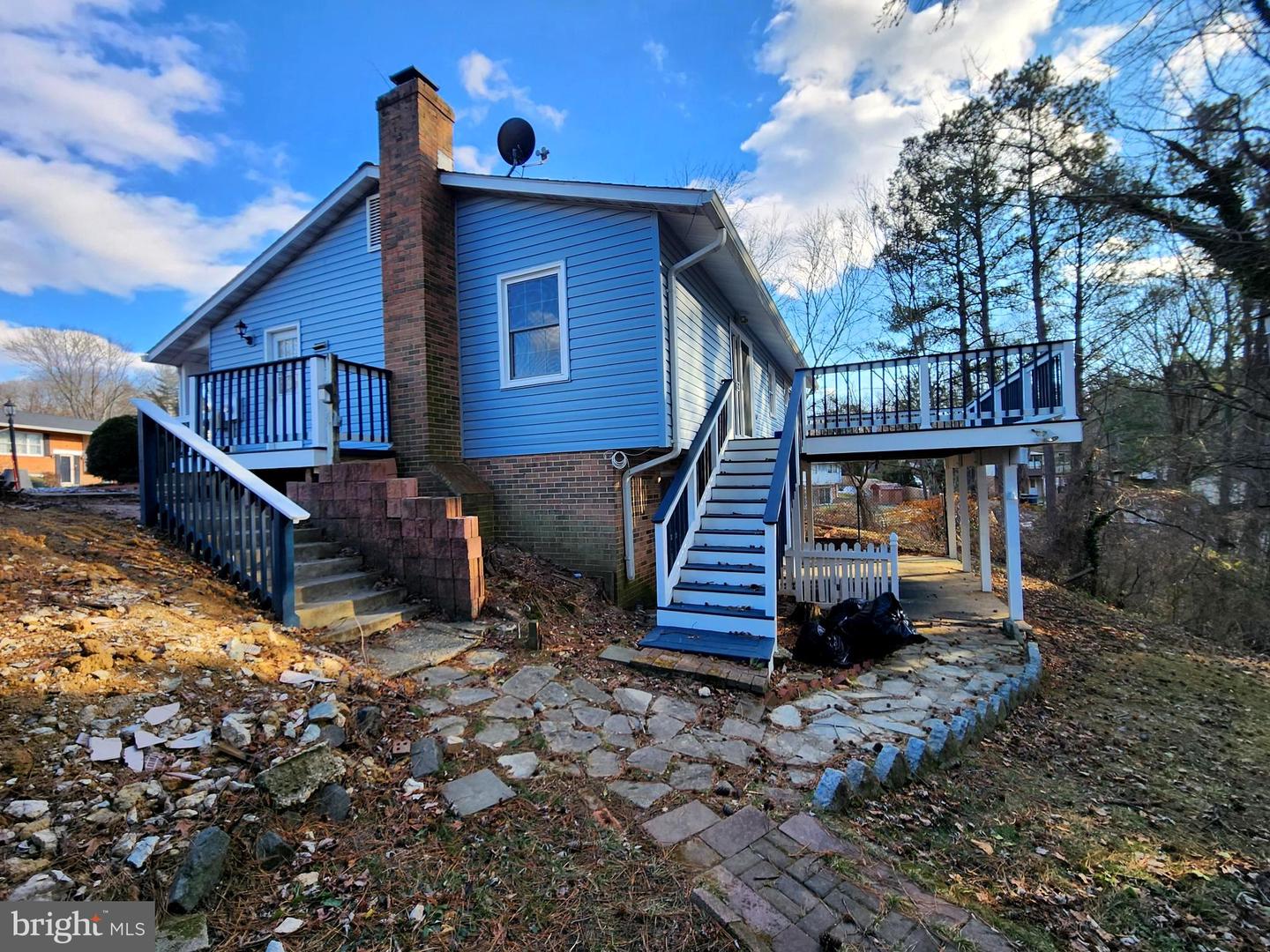 12414 COLBY DR, WOODBRIDGE, Virginia 22192, 5 Bedrooms Bedrooms, 8 Rooms Rooms,3 BathroomsBathrooms,Residential,For sale,12414 COLBY DR,VAPW2085236 MLS # VAPW2085236