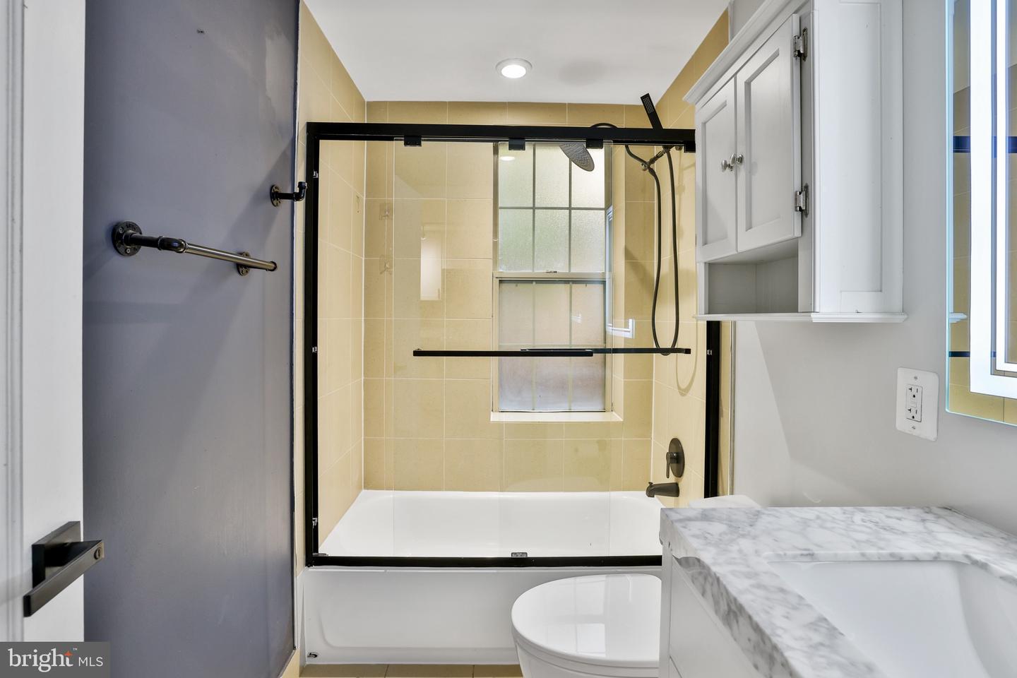 1314 MASSACHUSETTS AVE NW #106, WASHINGTON, District Of Columbia 20005, 1 Bedroom Bedrooms, ,1 BathroomBathrooms,Residential,For sale,1314 MASSACHUSETTS AVE NW #106,DCDC2173770 MLS # DCDC2173770