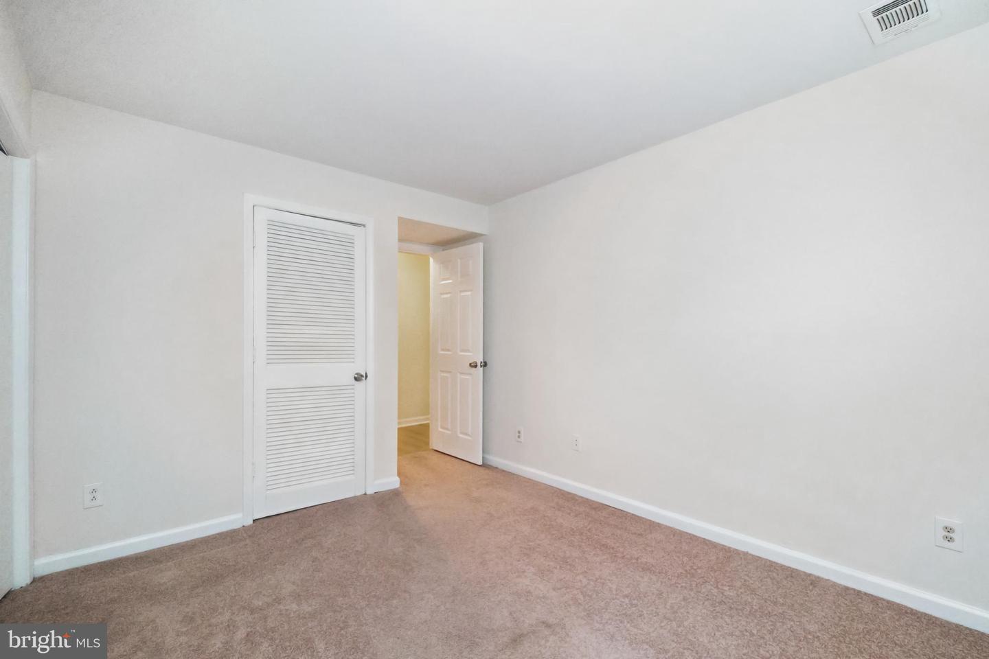 8312 KINGSGATE RD #534 J, SPRINGFIELD, Virginia 22152, 3 Bedrooms Bedrooms, ,2 BathroomsBathrooms,Residential,For sale,8312 KINGSGATE RD #534 J,VAFX2216788 MLS # VAFX2216788