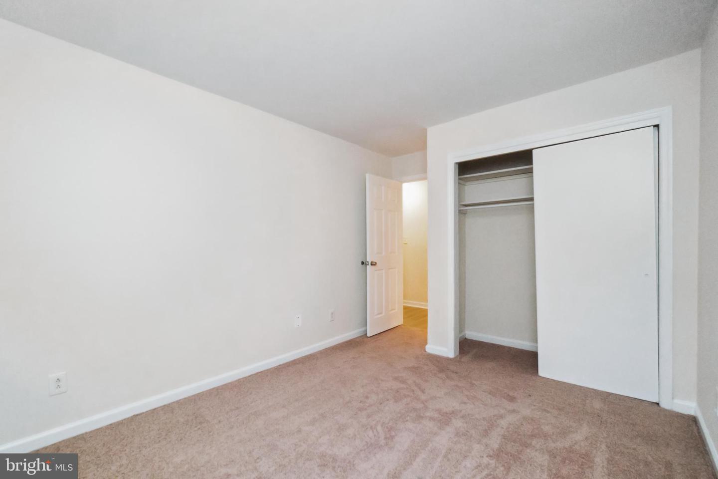 8312 KINGSGATE RD #534 J, SPRINGFIELD, Virginia 22152, 3 Bedrooms Bedrooms, ,2 BathroomsBathrooms,Residential,For sale,8312 KINGSGATE RD #534 J,VAFX2216788 MLS # VAFX2216788