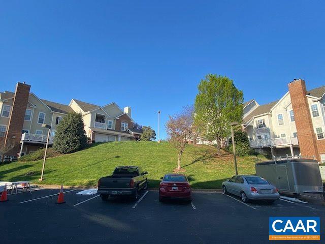 1075 WEYBRIDGE CT #306, CHARLOTTESVILLE, Virginia 22911, 1 Bedroom Bedrooms, ,1 BathroomBathrooms,Residential,For sale,1075 WEYBRIDGE CT #306,659895 MLS # 659895