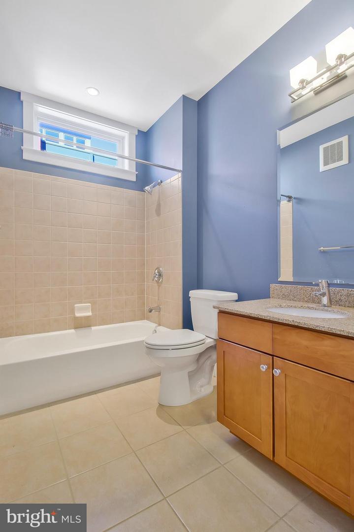 2910 GEORGIA AVE NW #203, WASHINGTON, District Of Columbia 20001, 2 Bedrooms Bedrooms, ,2 BathroomsBathrooms,Residential,For sale,2910 GEORGIA AVE NW #203,DCDC2173074 MLS # DCDC2173074