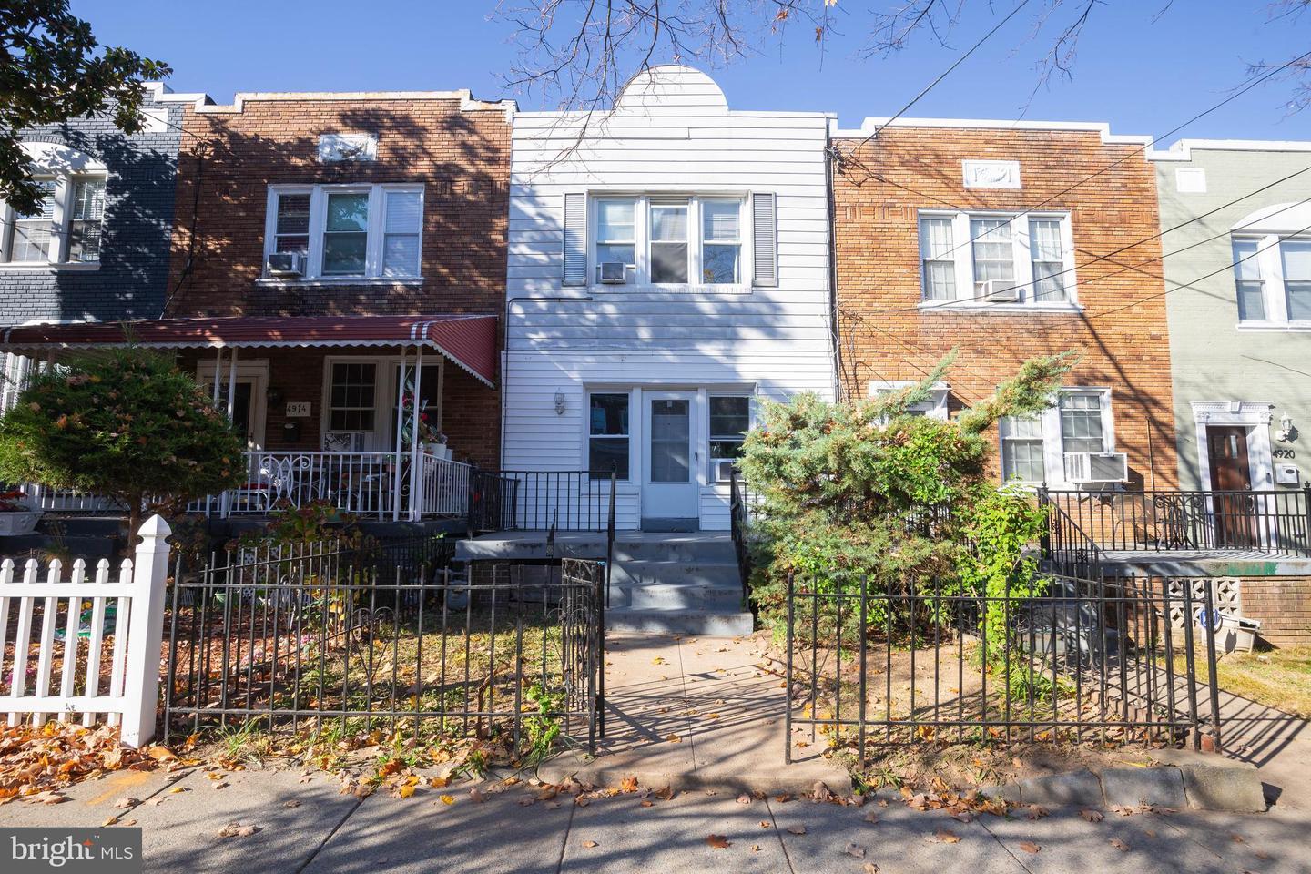 4916 7TH ST NW, WASHINGTON, District Of Columbia 20011, 4 Bedrooms Bedrooms, 4 Rooms Rooms,2 BathroomsBathrooms,Residential,For sale,4916 7TH ST NW,DCDC2173436 MLS # DCDC2173436