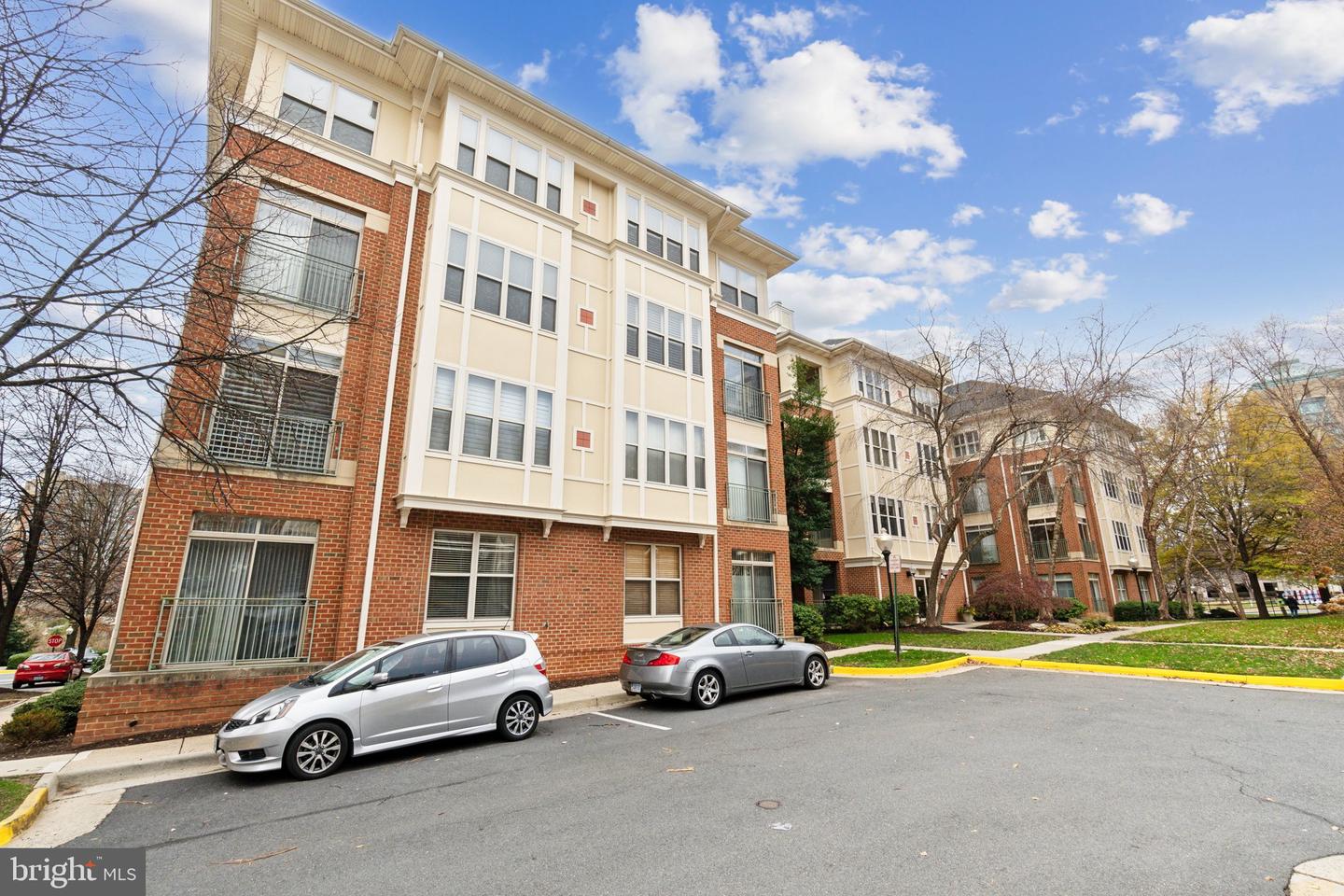 1860 STRATFORD PARK PL #311, RESTON, Virginia 20190, 2 Bedrooms Bedrooms, ,2 BathroomsBathrooms,Residential,For sale,1860 STRATFORD PARK PL #311,VAFX2203854 MLS # VAFX2203854