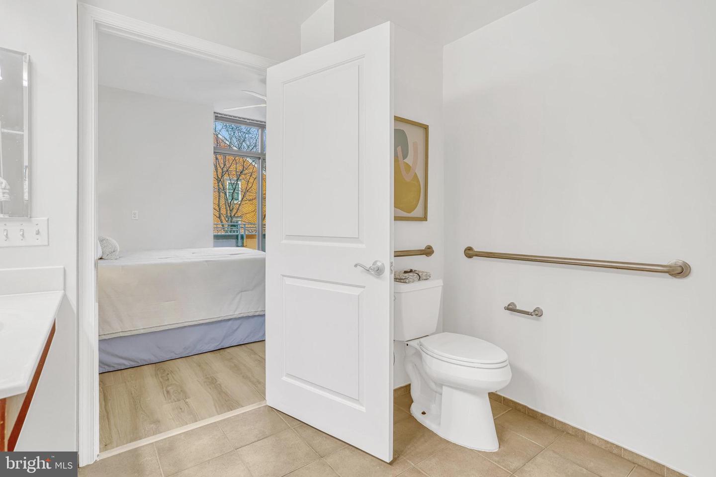 1000 N RANDOLPH ST #209, ARLINGTON, Virginia 22201, 3 Bedrooms Bedrooms, ,2 BathroomsBathrooms,Residential,For sale,1000 N RANDOLPH ST #209,VAAR2049700 MLS # VAAR2049700