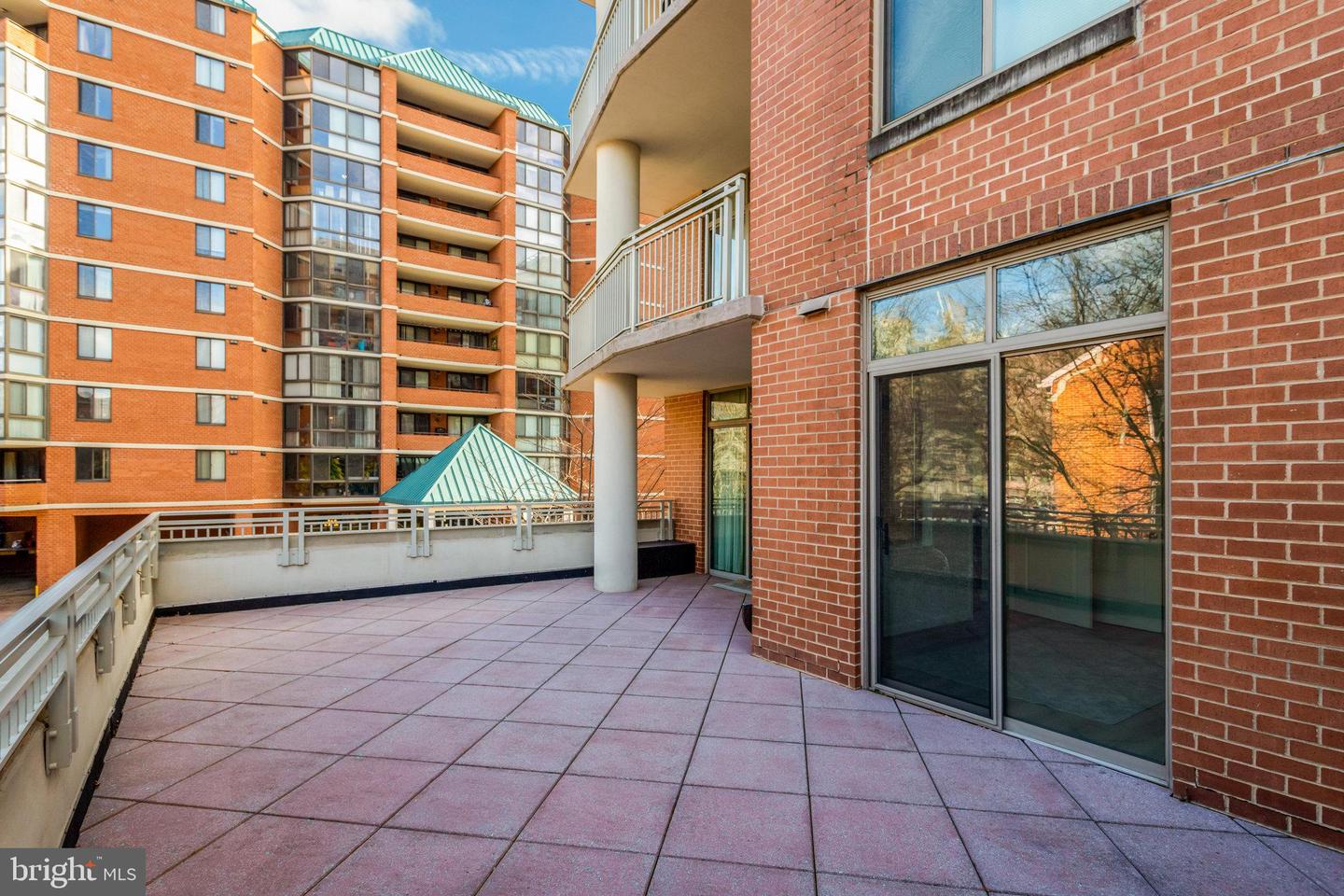 1000 N RANDOLPH ST #209, ARLINGTON, Virginia 22201, 3 Bedrooms Bedrooms, ,2 BathroomsBathrooms,Residential,For sale,1000 N RANDOLPH ST #209,VAAR2049700 MLS # VAAR2049700