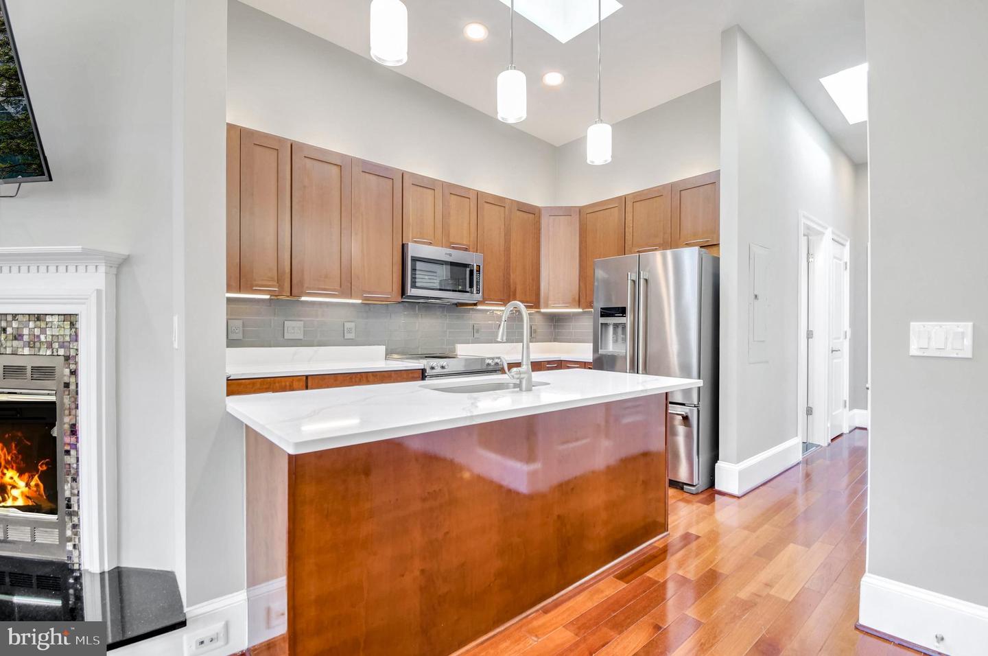 1819 6TH ST NW #B, WASHINGTON, District Of Columbia 20001, 3 Bedrooms Bedrooms, ,2 BathroomsBathrooms,Residential,For sale,1819 6TH ST NW #B,DCDC2170988 MLS # DCDC2170988