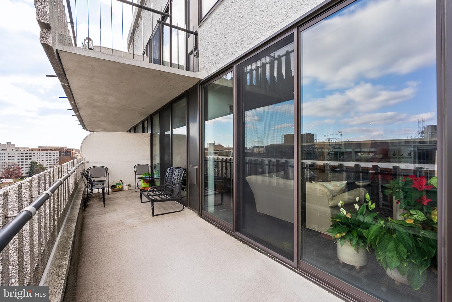 2700 VIRGINIA AVE NW #1209, WASHINGTON, District Of Columbia 20037, 1 Bedroom Bedrooms, ,1 BathroomBathrooms,Residential,For sale,2700 VIRGINIA AVE NW #1209,DCDC2172398 MLS # DCDC2172398