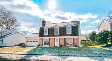 13425 POINT PLEASANT DR, CHANTILLY, Virginia 20151, 4 Bedrooms Bedrooms, ,2 BathroomsBathrooms,Residential,For sale,13425 POINT PLEASANT DR,VAFX2215472 MLS # VAFX2215472