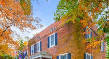 2812 S COLUMBUS ST, ARLINGTON, Virginia 22206, 3 Bedrooms Bedrooms, ,2 BathroomsBathrooms,Residential,For sale,2812 S COLUMBUS ST,VAAX2040358 MLS # VAAX2040358