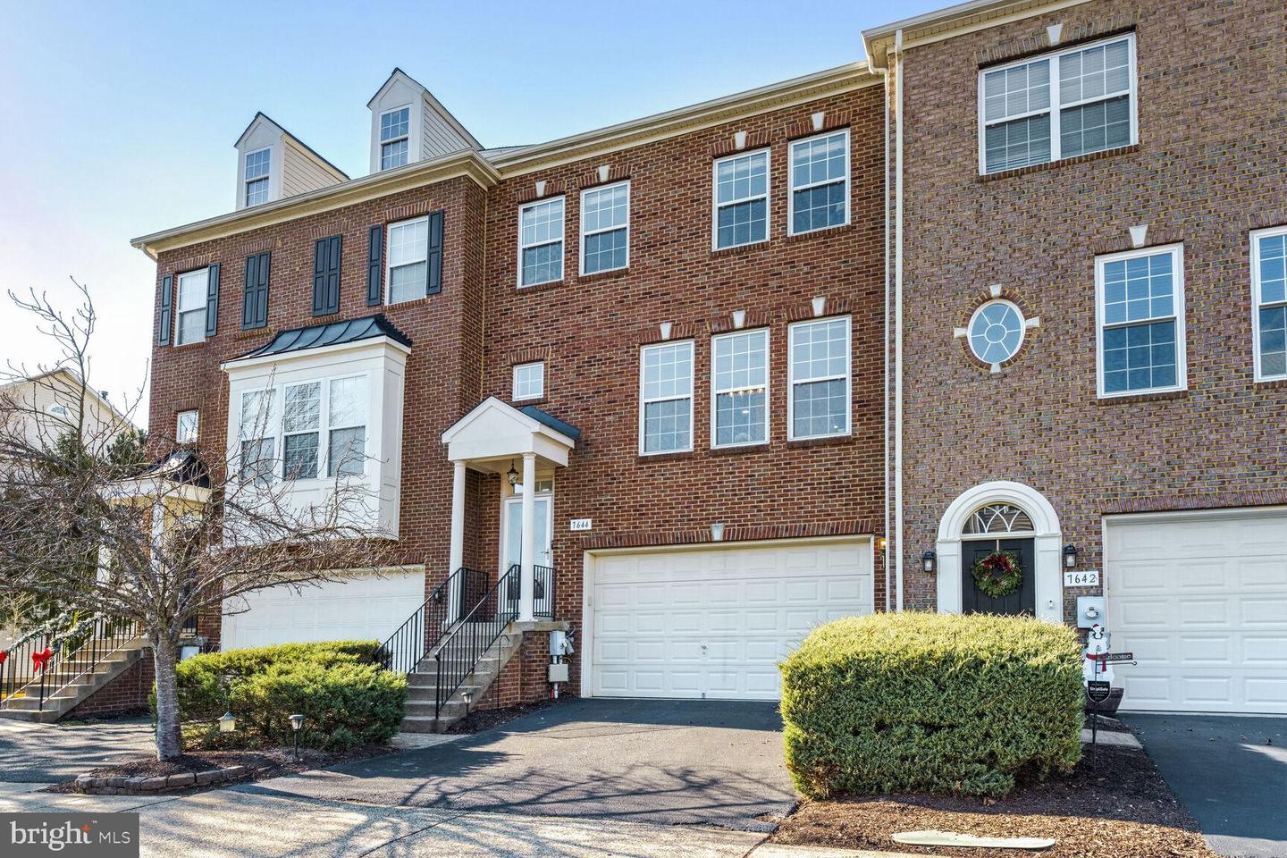 7644 AUDUBON MEADOW WAY, ALEXANDRIA, Virginia 22306, 3 Bedrooms Bedrooms, ,3 BathroomsBathrooms,Residential,For sale,7644 AUDUBON MEADOW WAY,VAFX2215758 MLS # VAFX2215758