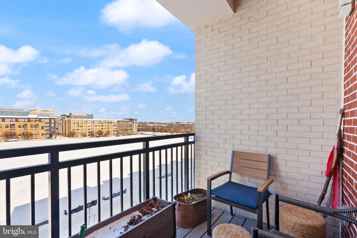 701 SWANN AVE #504, ALEXANDRIA, Virginia 22301, 2 Bedrooms Bedrooms, ,2 BathroomsBathrooms,Residential,For sale,701 SWANN AVE #504,VAAX2040378 MLS # VAAX2040378