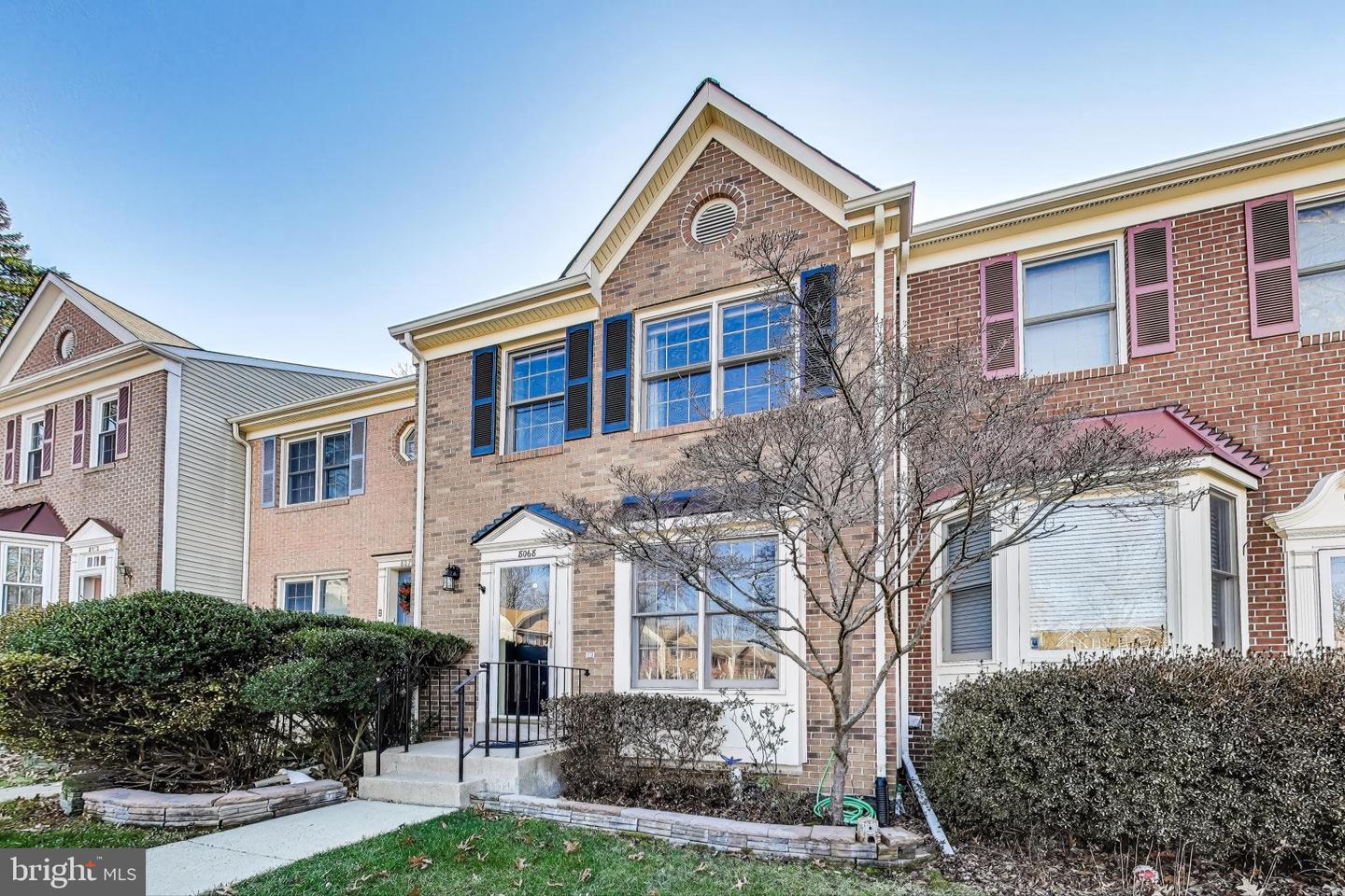 8068 MORNING MEADOW CT, ALEXANDRIA, Virginia 22315, 3 Bedrooms Bedrooms, ,3 BathroomsBathrooms,Residential,For sale,8068 MORNING MEADOW CT,VAFX2215852 MLS # VAFX2215852