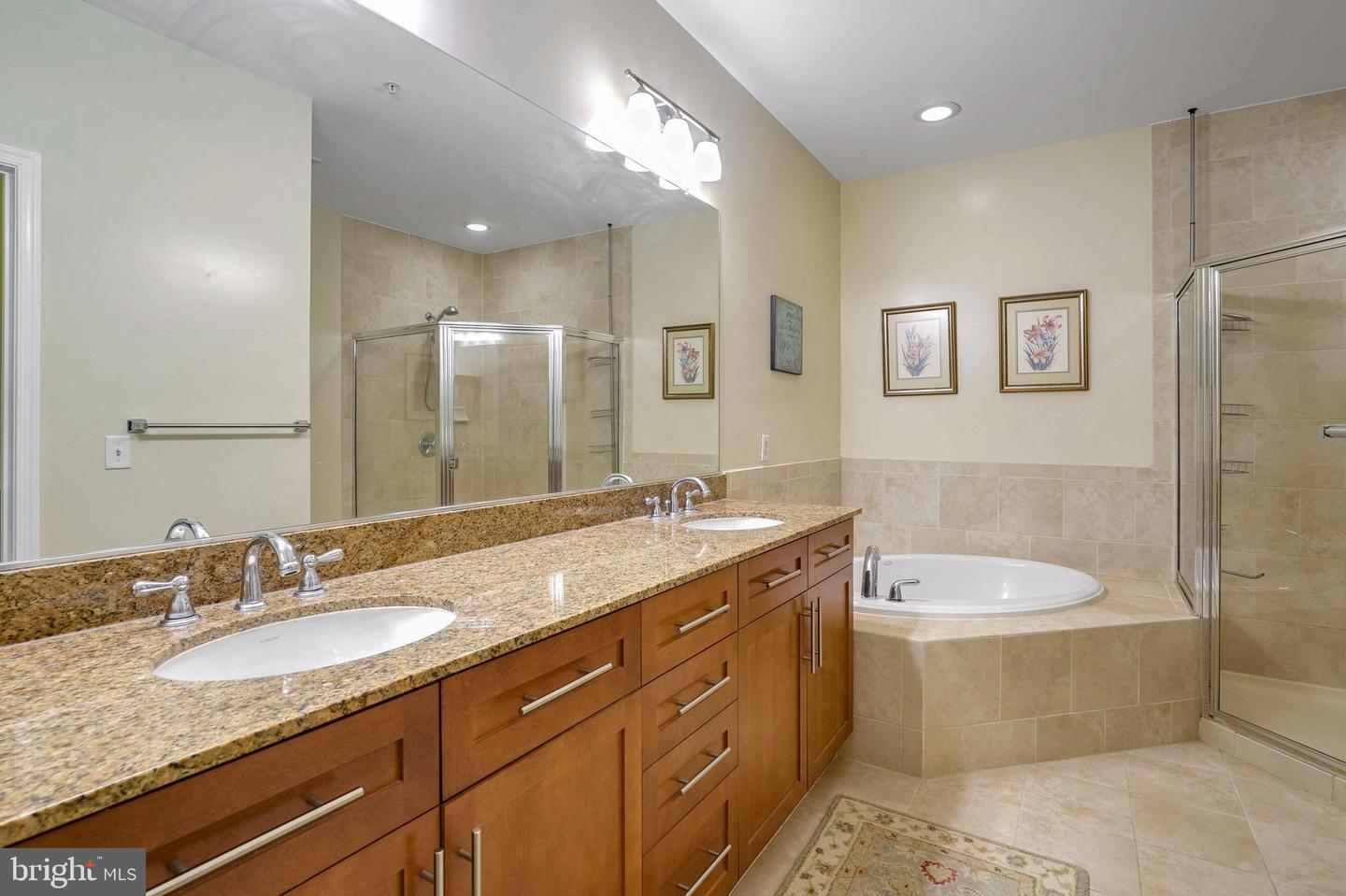 444 W BROAD ST #522, FALLS CHURCH, Virginia 22046, 1 Bedroom Bedrooms, ,1 BathroomBathrooms,Residential,For sale,444 W BROAD ST #522,VAFA2002680 MLS # VAFA2002680