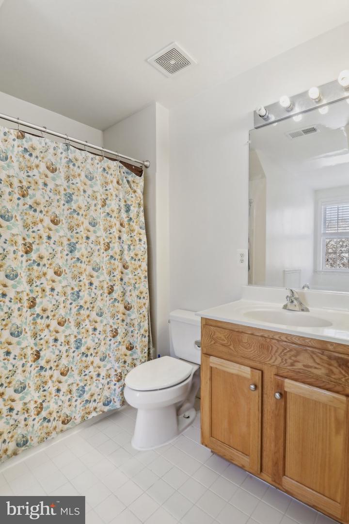 2068 POWELLS LANDING CIR, WOODBRIDGE, Virginia 22191, 6 Bedrooms Bedrooms, ,5 BathroomsBathrooms,Residential,For sale,2068 POWELLS LANDING CIR,VAPW2085286 MLS # VAPW2085286