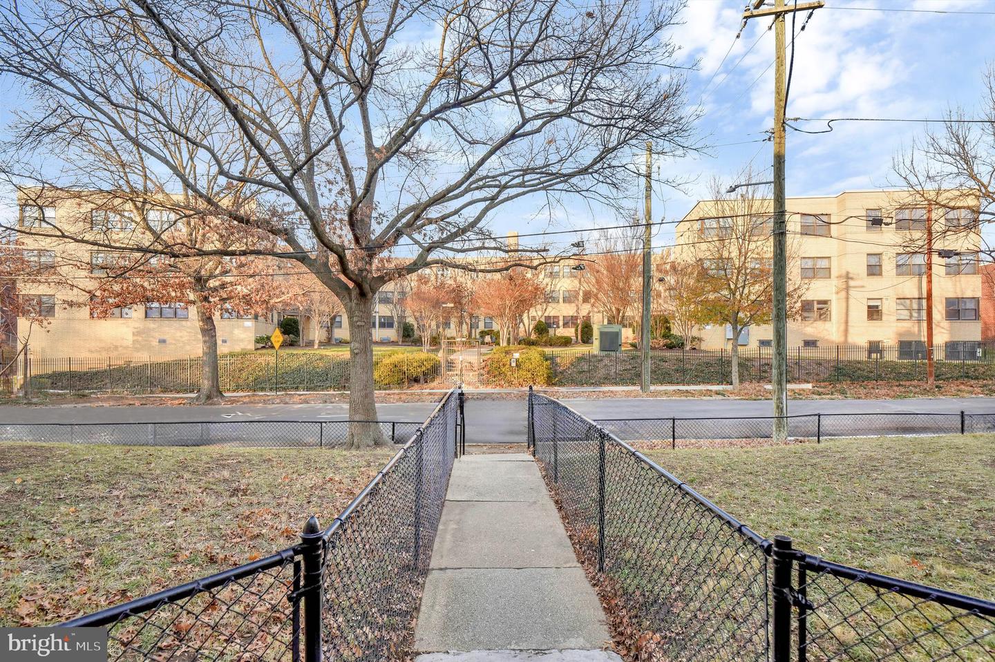 212-212 OAKWOOD ST SE #B5, WASHINGTON, District Of Columbia 20032, 1 Bedroom Bedrooms, ,1 BathroomBathrooms,Residential,For sale,212-212 OAKWOOD ST SE #B5,DCDC2174000 MLS # DCDC2174000