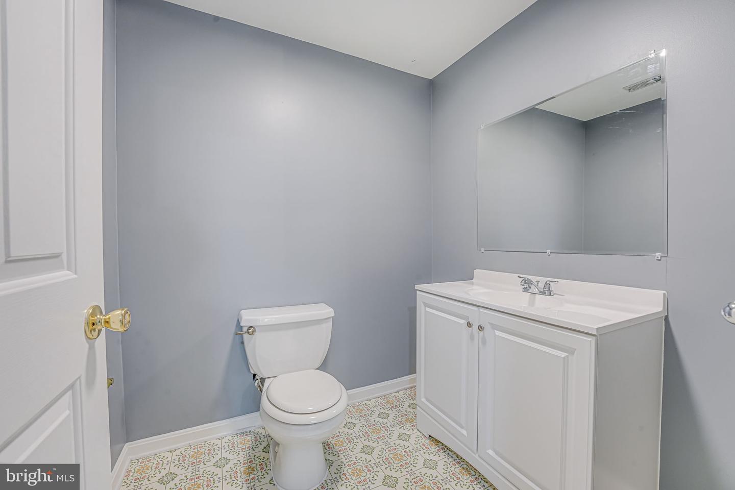 6355 CHIMNEY WOOD CT, ALEXANDRIA, Virginia 22306, 2 Bedrooms Bedrooms, ,2 BathroomsBathrooms,Residential,For sale,6355 CHIMNEY WOOD CT,VAFX2210958 MLS # VAFX2210958