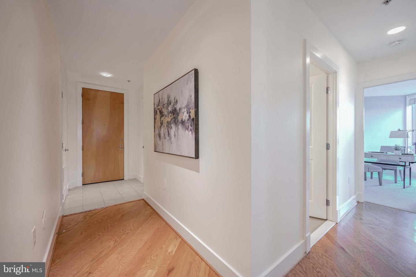 1200 N HARTFORD ST N #201, ARLINGTON, Virginia 22201, 3 Bedrooms Bedrooms, ,2 BathroomsBathrooms,Residential,For sale,1200 N HARTFORD ST N #201,VAAR2051390 MLS # VAAR2051390