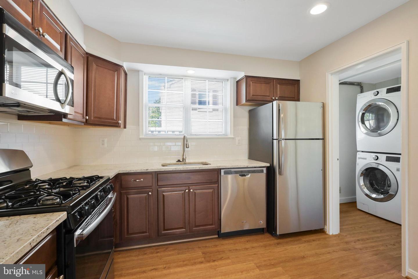 2314 N DEARING ST, ALEXANDRIA, Virginia 22302, 2 Bedrooms Bedrooms, ,1 BathroomBathrooms,Residential,For sale,2314 N DEARING ST,VAAX2040402 MLS # VAAX2040402