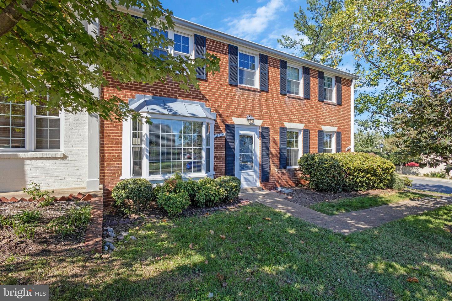 2314 N DEARING ST, ALEXANDRIA, Virginia 22302, 2 Bedrooms Bedrooms, ,1 BathroomBathrooms,Residential,For sale,2314 N DEARING ST,VAAX2040402 MLS # VAAX2040402