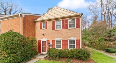 9710 CARDINAL RD, FAIRFAX, Virginia 22030, 3 Bedrooms Bedrooms, ,3 BathroomsBathrooms,Residential,For sale,9710 CARDINAL RD,VAFC2005586 MLS # VAFC2005586