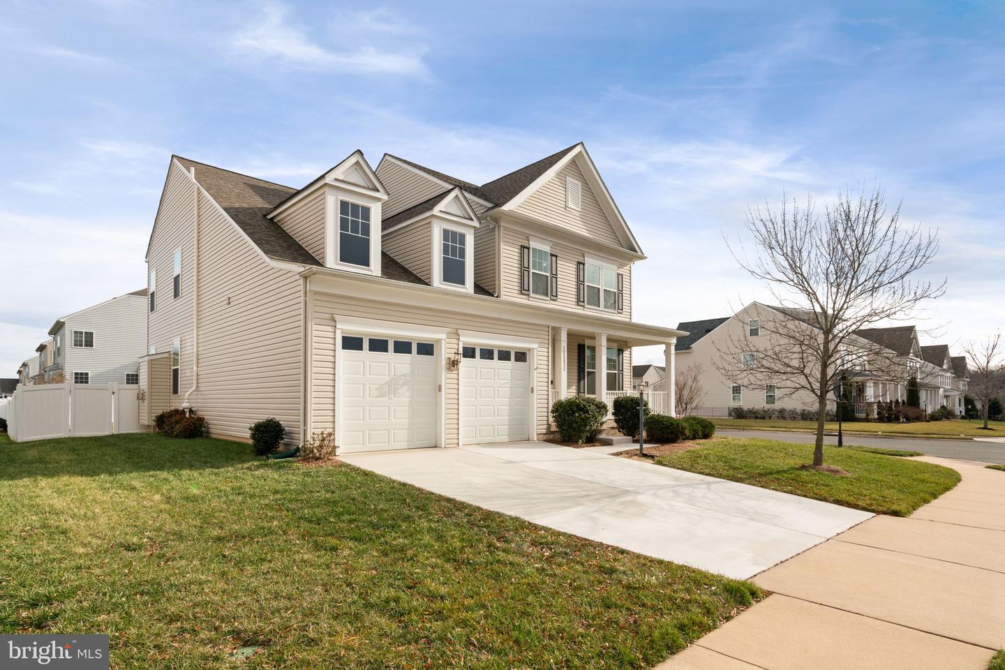 15231 JENNERETTE LN, WOODBRIDGE, Virginia 22193, 5 Bedrooms Bedrooms, ,3 BathroomsBathrooms,Residential,For sale,15231 JENNERETTE LN,VAPW2085330 MLS # VAPW2085330