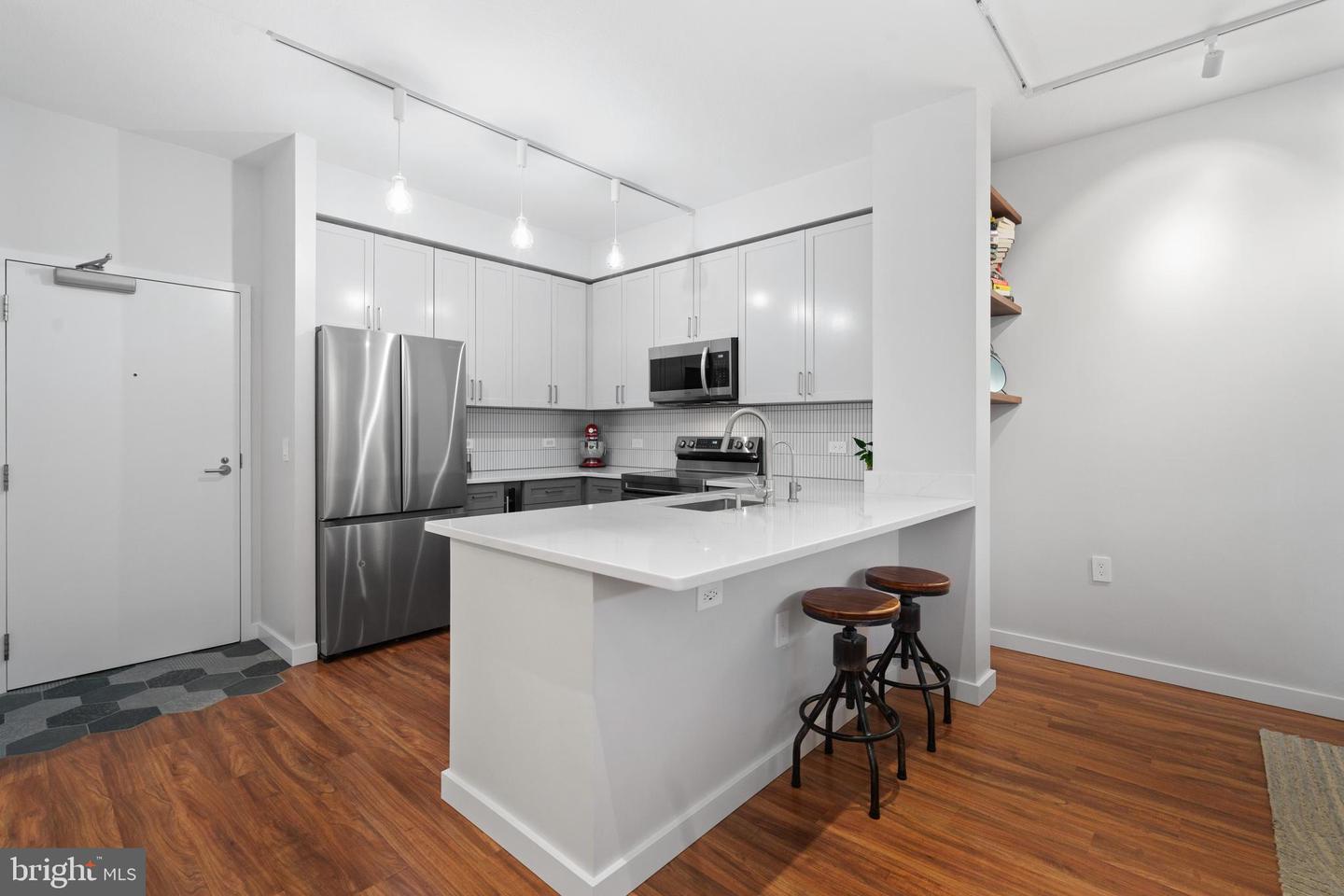 437 NEW YORK AVE NW #213, WASHINGTON, District Of Columbia 20001, 1 Bedroom Bedrooms, ,1 BathroomBathrooms,Residential,For sale,437 NEW YORK AVE NW #213,DCDC2173732 MLS # DCDC2173732