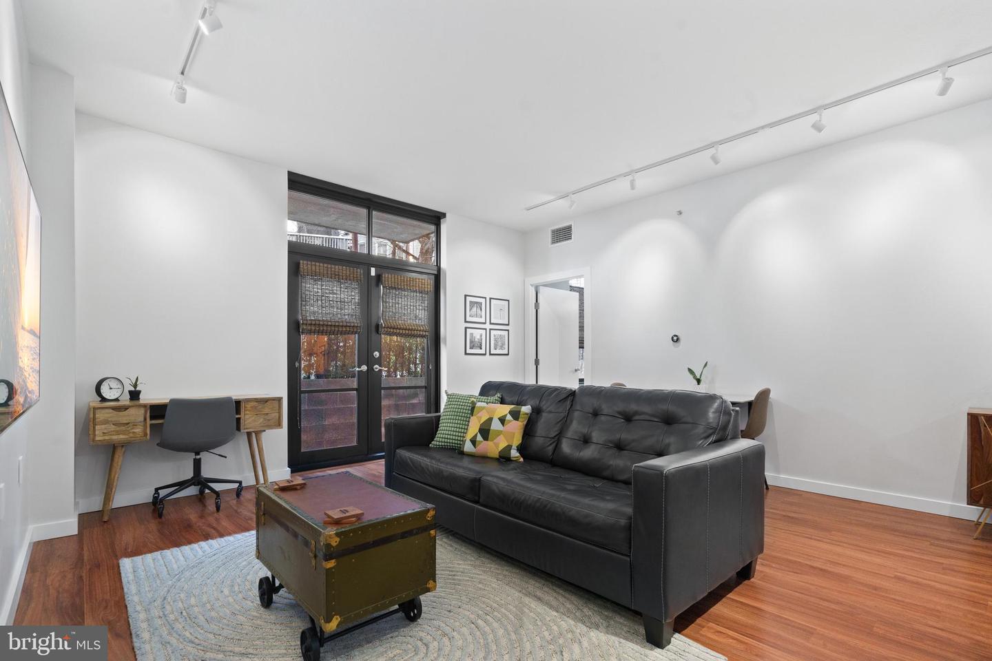 437 NEW YORK AVE NW #213, WASHINGTON, District Of Columbia 20001, 1 Bedroom Bedrooms, ,1 BathroomBathrooms,Residential,For sale,437 NEW YORK AVE NW #213,DCDC2173732 MLS # DCDC2173732