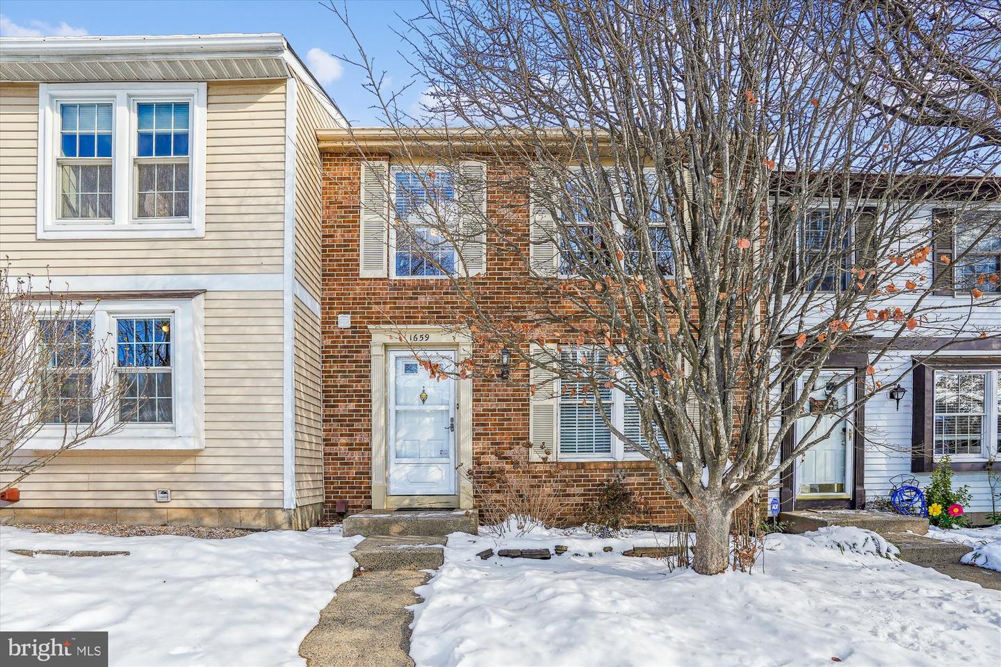 1659 SIERRA WOODS DR, RESTON, Virginia 20194, 3 Bedrooms Bedrooms, ,1 BathroomBathrooms,Residential,For sale,1659 SIERRA WOODS DR,VAFX2213266 MLS # VAFX2213266