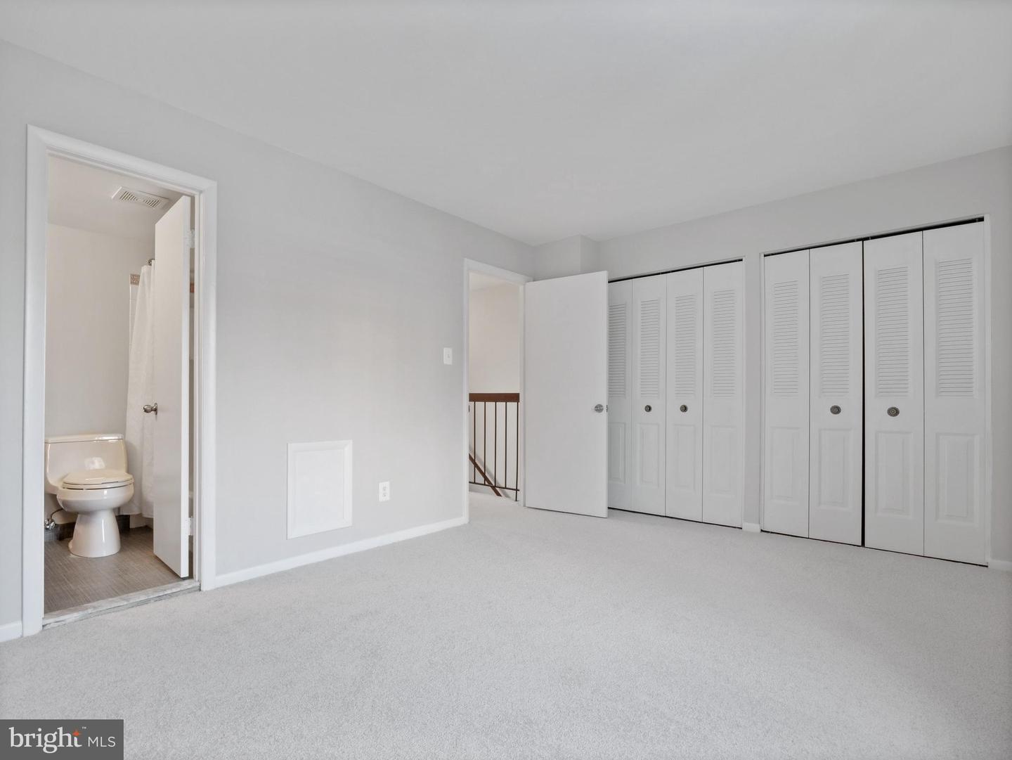 1751 S HAYES ST #2, ARLINGTON, Virginia 22202, 2 Bedrooms Bedrooms, ,2 BathroomsBathrooms,Residential,For sale,1751 S HAYES ST #2,VAAR2051516 MLS # VAAR2051516