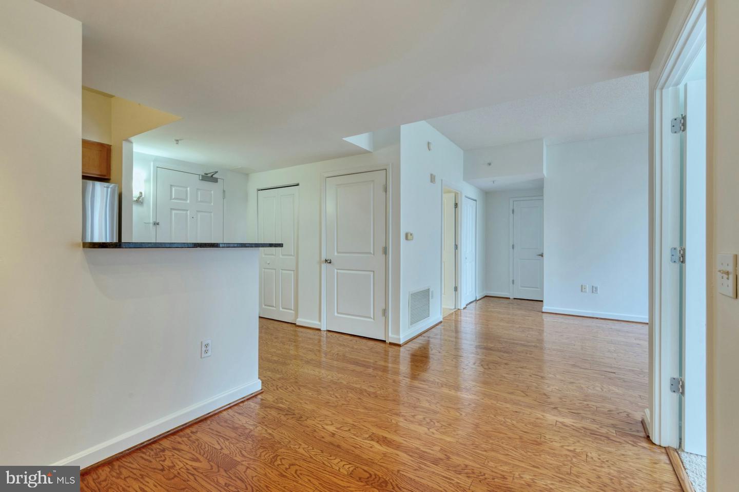 880 N POLLARD ST #1022, ARLINGTON, Virginia 22203, 2 Bedrooms Bedrooms, ,1 BathroomBathrooms,Residential,For sale,880 N POLLARD ST #1022,VAAR2051730 MLS # VAAR2051730