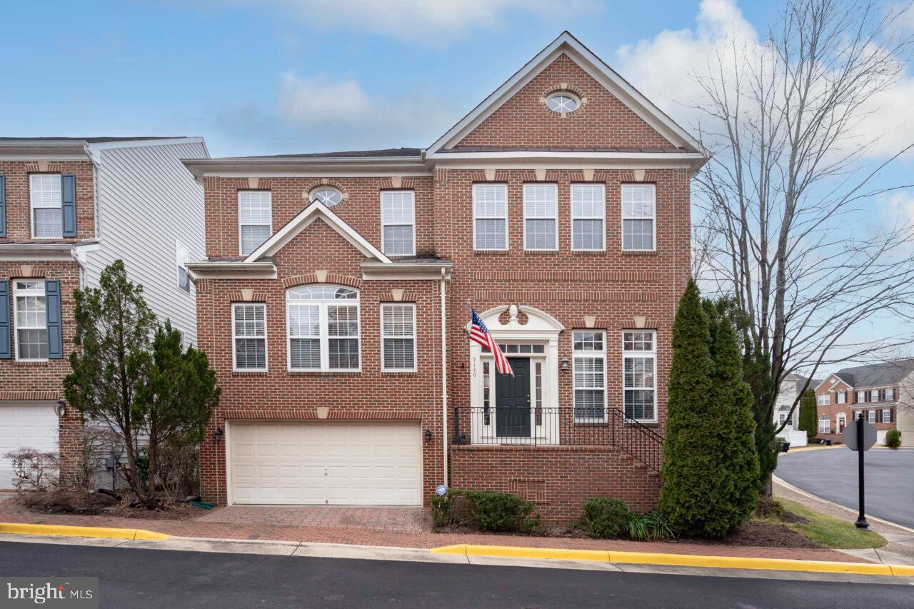 9120 LAKE TOWER LN, FORT BELVOIR, Virginia 22060, 4 Bedrooms Bedrooms, ,3 BathroomsBathrooms,Residential,For sale,9120 LAKE TOWER LN,VAFX2215338 MLS # VAFX2215338