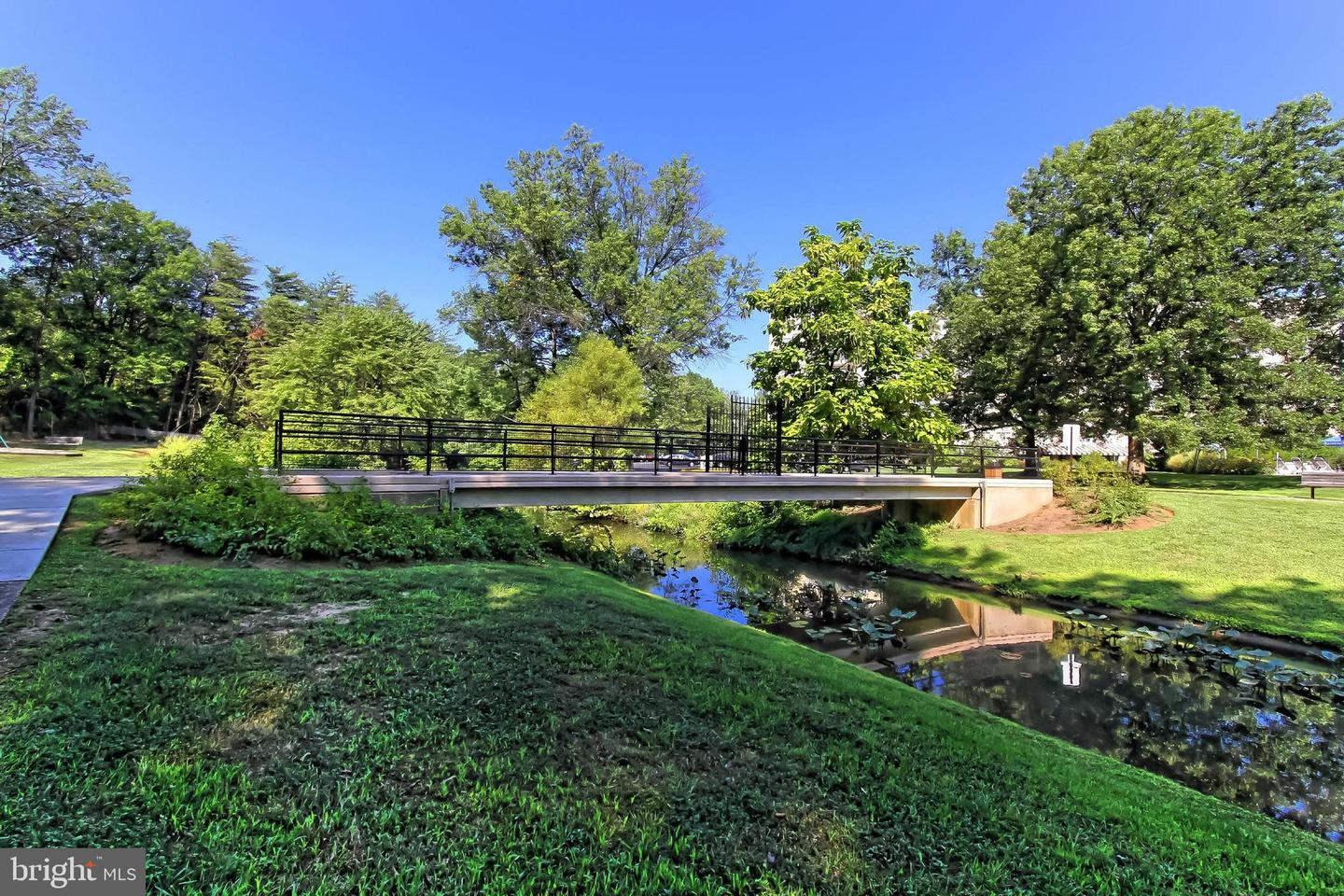 6621 WAKEFIELD DR #609, ALEXANDRIA, Virginia 22307, 2 Bedrooms Bedrooms, ,1 BathroomBathrooms,Residential,For sale,6621 WAKEFIELD DR #609,VAFX2215540 MLS # VAFX2215540