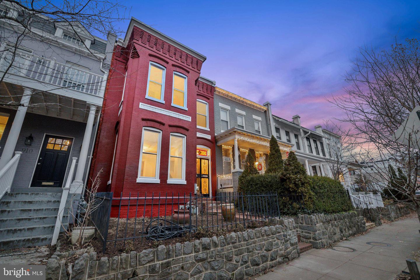 912 7TH ST NE, WASHINGTON, District Of Columbia 20002, 3 Bedrooms Bedrooms, ,1 BathroomBathrooms,Residential,For sale,912 7TH ST NE,DCDC2174022 MLS # DCDC2174022