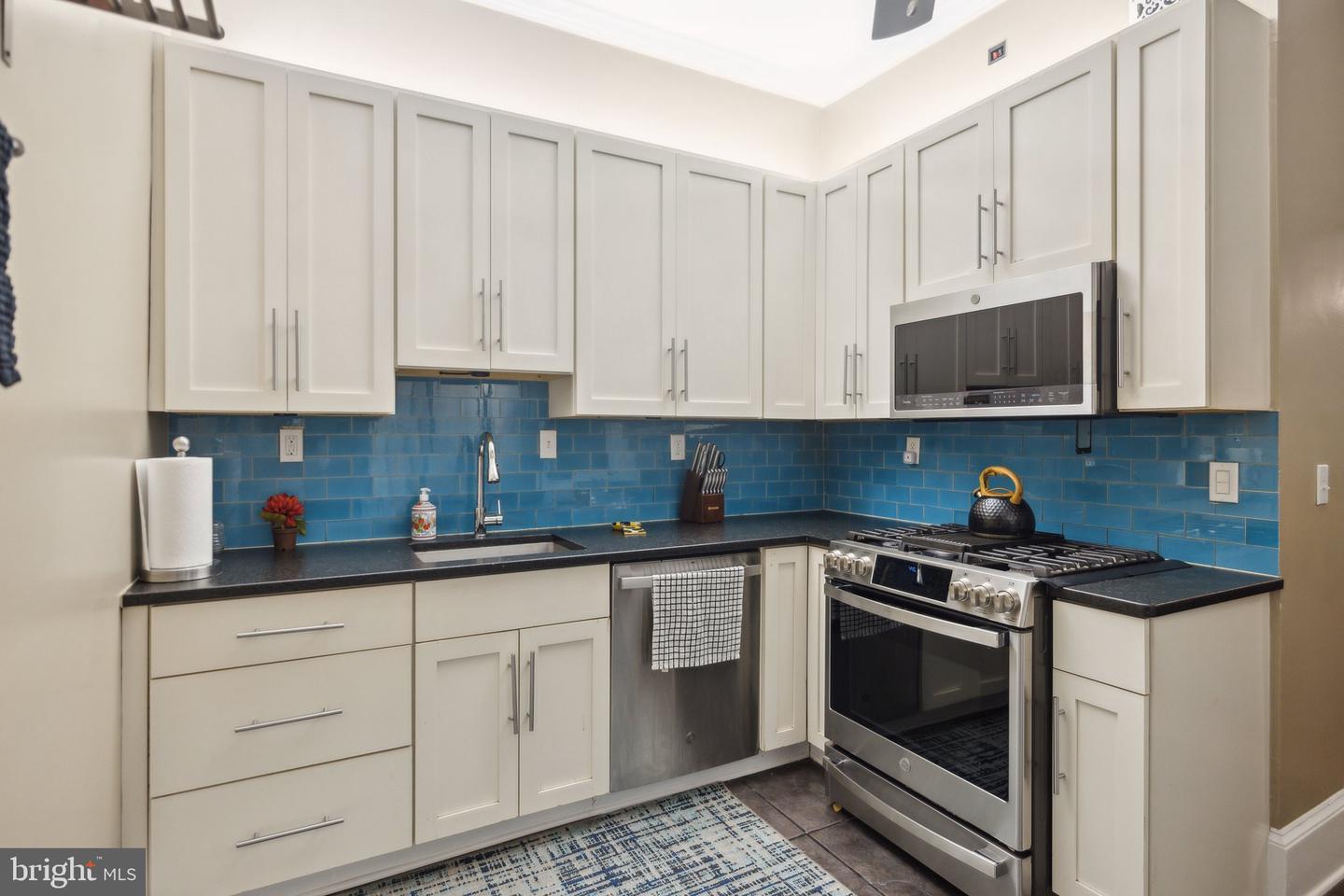 912 7TH ST NE, WASHINGTON, District Of Columbia 20002, 3 Bedrooms Bedrooms, ,1 BathroomBathrooms,Residential,For sale,912 7TH ST NE,DCDC2174022 MLS # DCDC2174022