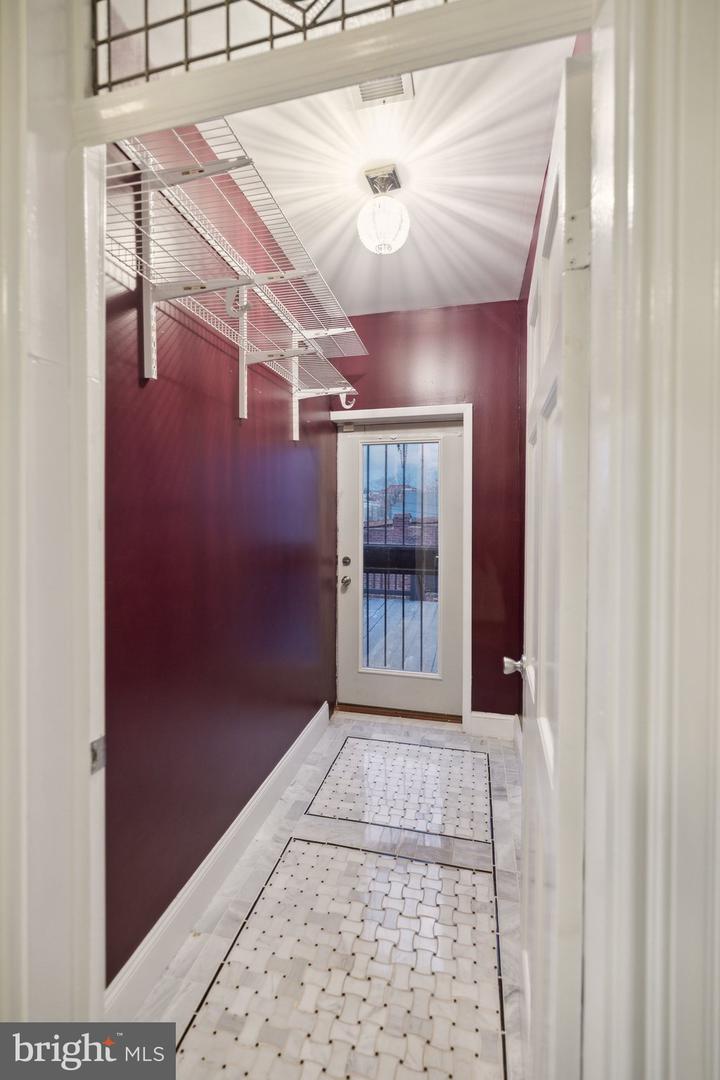 912 7TH ST NE, WASHINGTON, District Of Columbia 20002, 3 Bedrooms Bedrooms, ,1 BathroomBathrooms,Residential,For sale,912 7TH ST NE,DCDC2174022 MLS # DCDC2174022