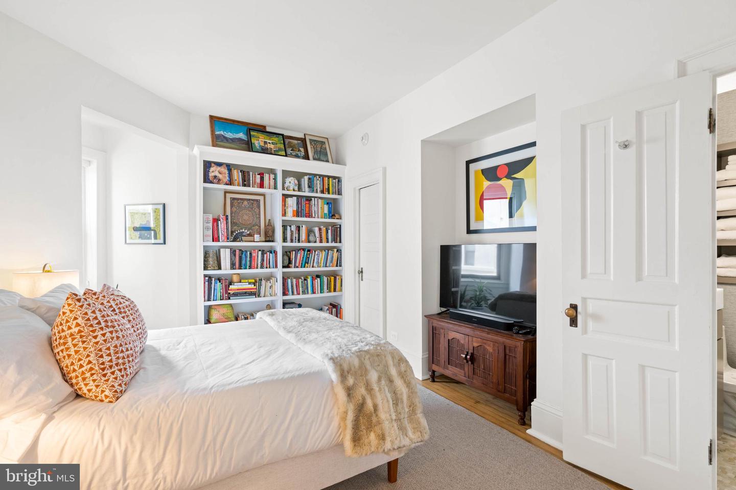 2205 CALIFORNIA ST NW #204, WASHINGTON, District Of Columbia 20008, 2 Bedrooms Bedrooms, ,2 BathroomsBathrooms,Residential,For sale,2205 CALIFORNIA ST NW #204,DCDC2174072 MLS # DCDC2174072