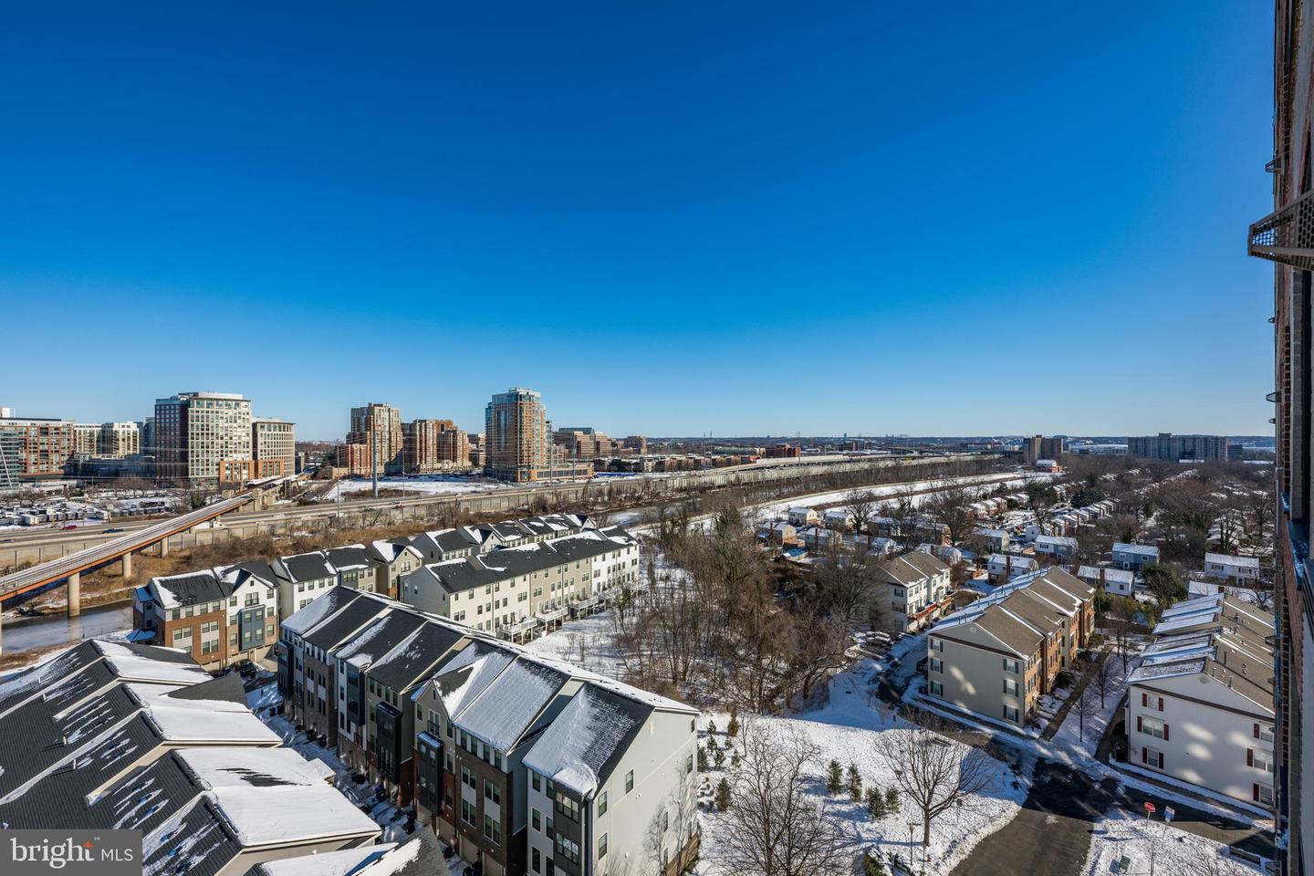 2451 MIDTOWN AVE #1401, ALEXANDRIA, Virginia 22303, 2 Bedrooms Bedrooms, ,2 BathroomsBathrooms,Residential,For sale,2451 MIDTOWN AVE #1401,VAFX2206018 MLS # VAFX2206018