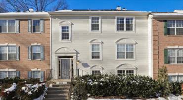 12110 GREEN LEDGE CT #302, FAIRFAX, Virginia 22033, 3 Bedrooms Bedrooms, ,2 BathroomsBathrooms,Residential,For sale,12110 GREEN LEDGE CT #302,VAFX2215904 MLS # VAFX2215904