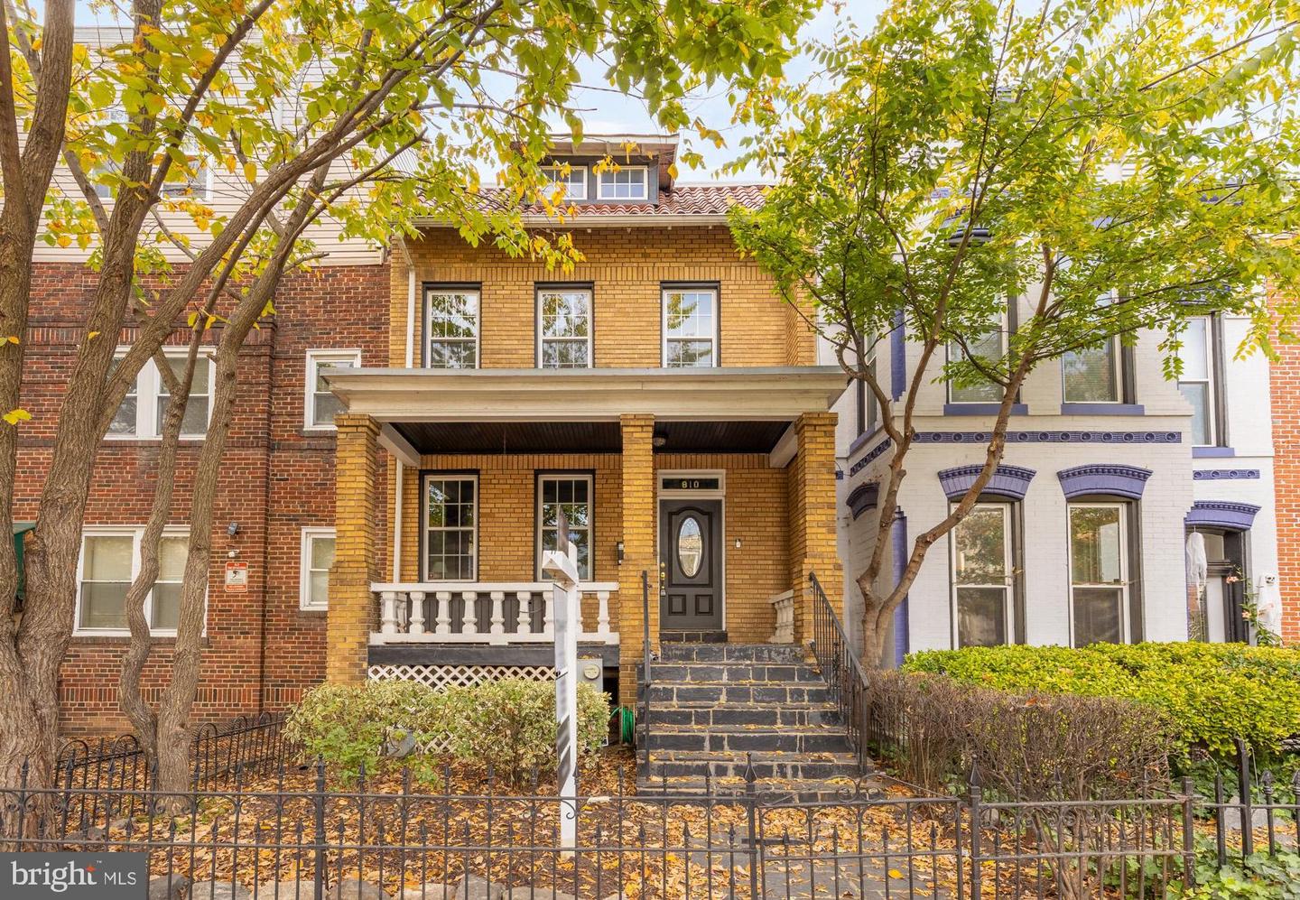 810 8TH ST NE, WASHINGTON, District Of Columbia 20002, 3 Bedrooms Bedrooms, ,3 BathroomsBathrooms,Residential,For sale,810 8TH ST NE,DCDC2173884 MLS # DCDC2173884