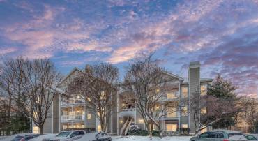 1705 LAKE SHORE CREST DR #25, RESTON, Virginia 20190, 2 Bedrooms Bedrooms, ,2 BathroomsBathrooms,Residential,For sale,1705 LAKE SHORE CREST DR #25,VAFX2216880 MLS # VAFX2216880