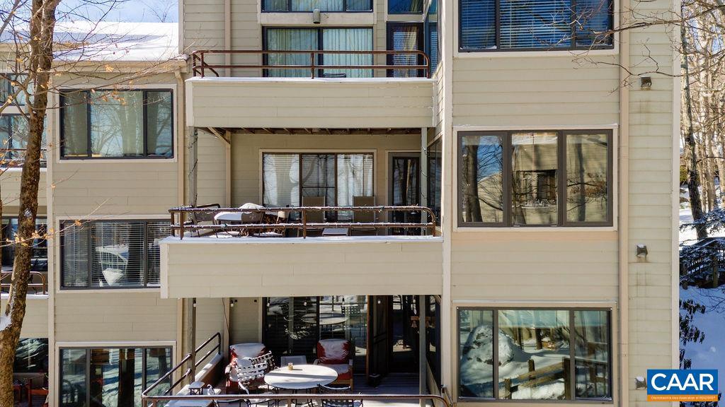 326 DOBIE CONDOS, WINTERGREEN RESORT, Virginia 22967, 2 Bedrooms Bedrooms, ,2 BathroomsBathrooms,Residential,For sale,326 DOBIE CONDOS,659936 MLS # 659936