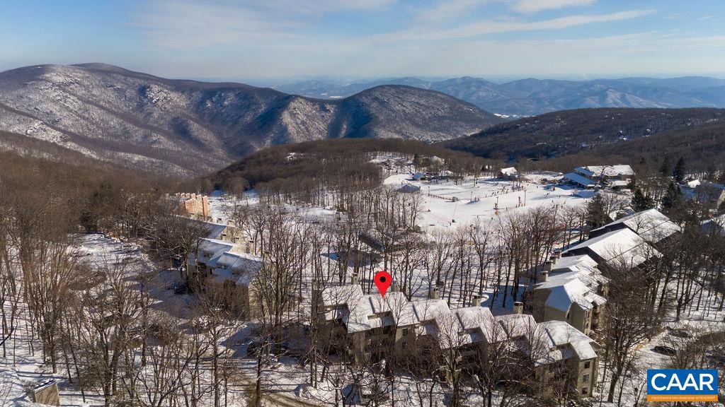 326 DOBIE CONDOS, WINTERGREEN RESORT, Virginia 22967, 2 Bedrooms Bedrooms, ,2 BathroomsBathrooms,Residential,For sale,326 DOBIE CONDOS,659936 MLS # 659936