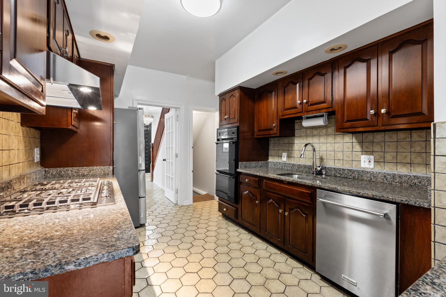 619 ALLISON ST NW, WASHINGTON, District Of Columbia 20011, 5 Bedrooms Bedrooms, ,2 BathroomsBathrooms,Residential,For sale,619 ALLISON ST NW,DCDC2159154 MLS # DCDC2159154