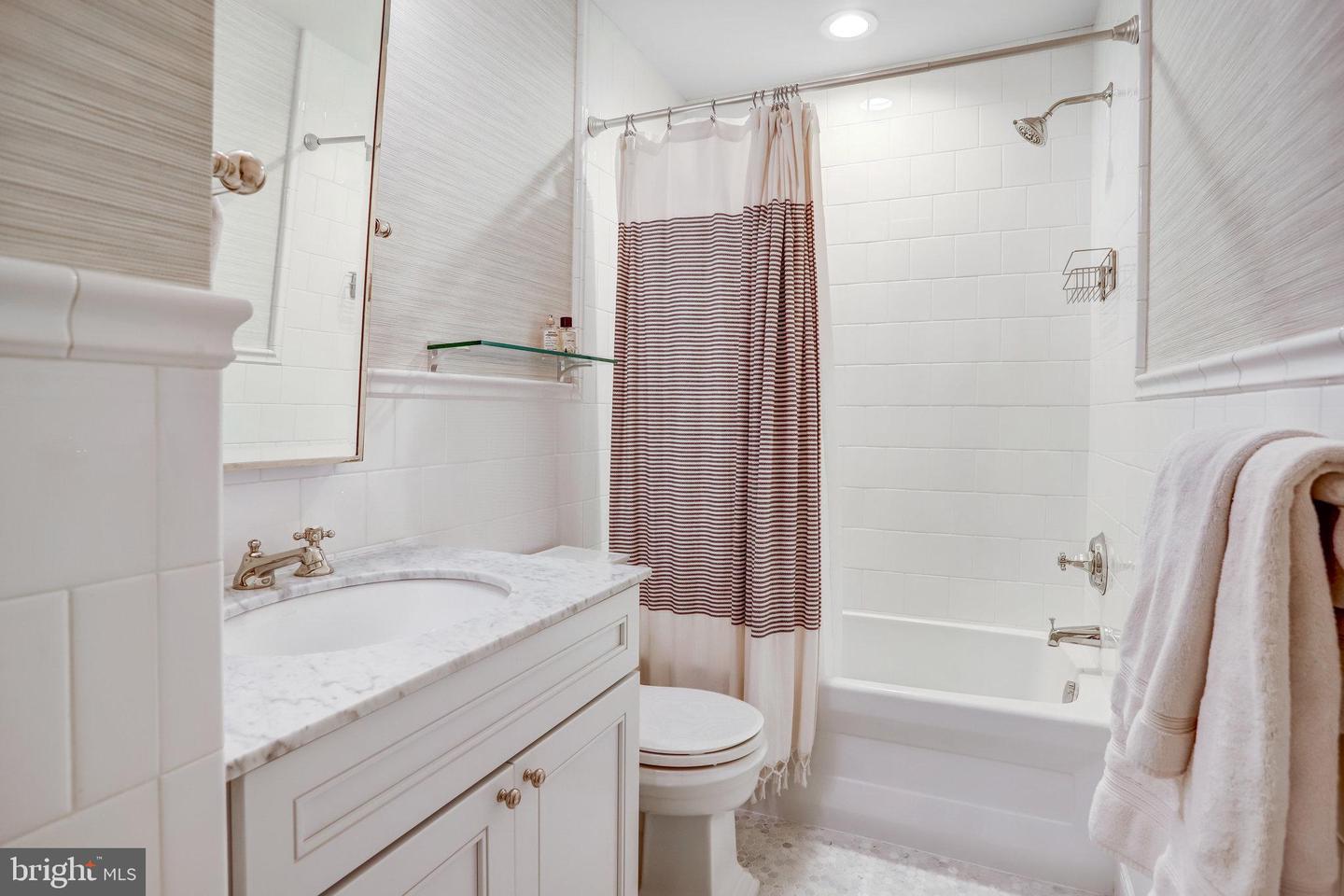 1422 Q ST NW #101, WASHINGTON, District Of Columbia 20009, 2 Bedrooms Bedrooms, ,2 BathroomsBathrooms,Residential,For sale,1422 Q ST NW #101,DCDC2168928 MLS # DCDC2168928